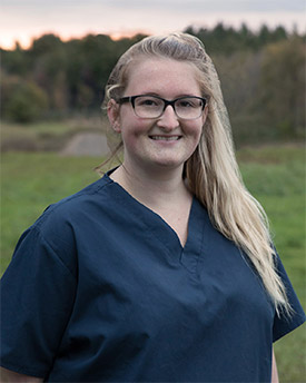 stephanie-veterinary-technician